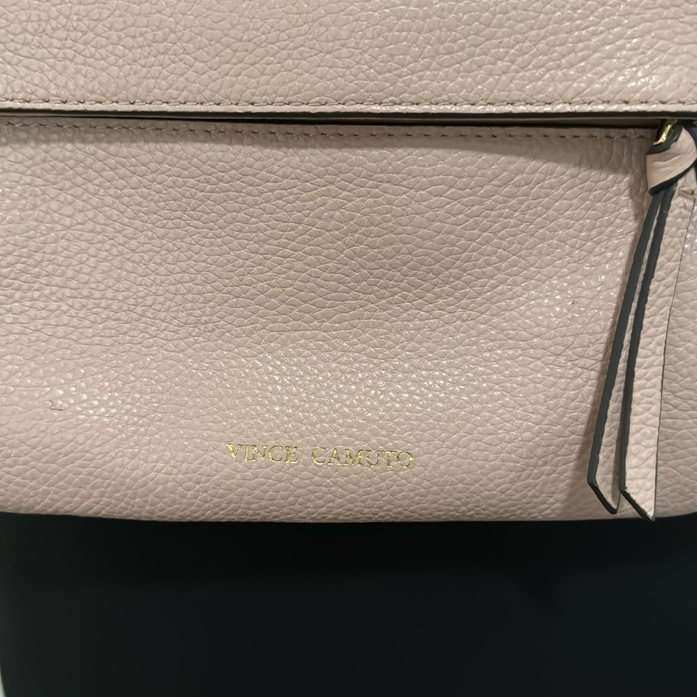 VINCE CAMUTO PINK PURSE - Picture 3 of 7
